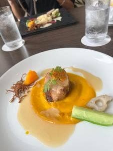 ビストロ ブルゴーニュ BOURGOGNE