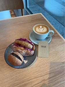 365日とCOFFEE ニュウマン高輪店