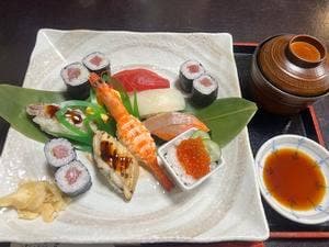 お食事処 岬鮨