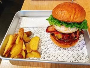 1/3 HAMBURGER FACTORY 野々市店