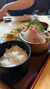 新大阪 海鮮食堂 おーうえすと