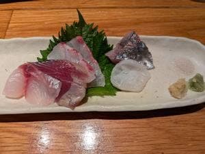魚真 新宿店