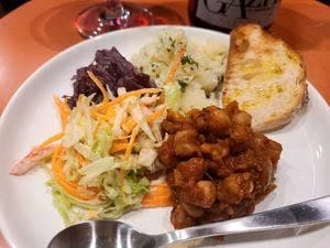 タパスとワインの店 Nüb