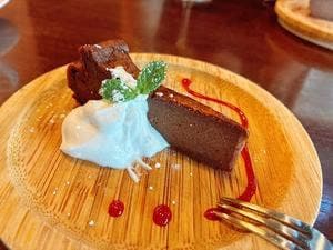 和牛と地中海とサングリア カシバル