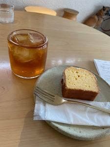 Et -THE CULTURAL COFFEEHOUSE-