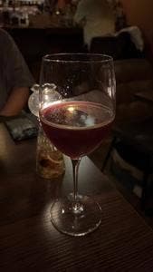 Bar valier 犬がいるBar