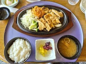 高岡カントリー倶楽部 レストランつるぎ