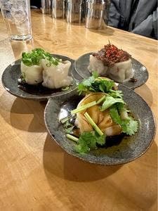 オイシイ水餃子クラブ
