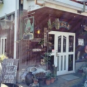 カフェ グルニエ