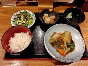 柳や