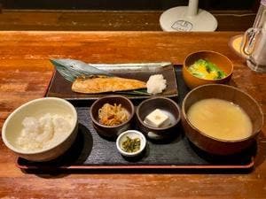 ひもの屋 半蔵門総本店