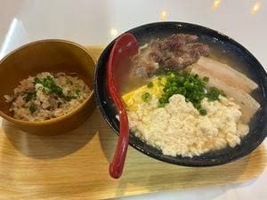 オキナワソバヤ ススル