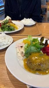 Cafe HACHI＆MITSU