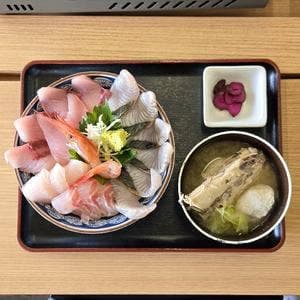 氷見 魚市場食堂