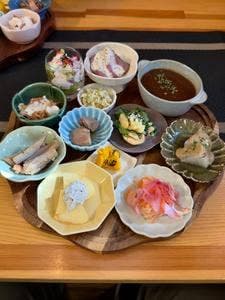 ちいさなお皿のビストロ tena tena