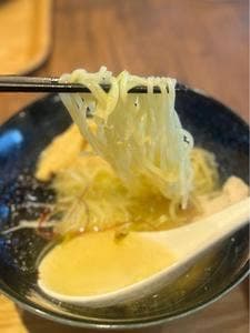 でやんす