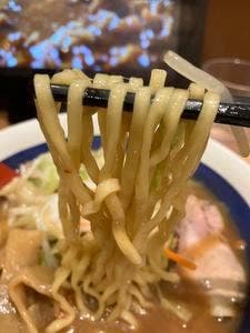 8番らーめん くるふ福井駅店