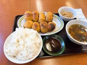 ホワイト餃子 高島平店