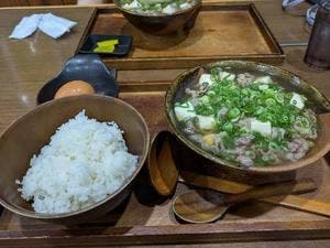 卵かけめし 肉すい専門 やまや