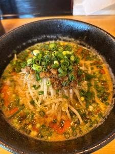 筑豊的担々麺 烏龍 若松青葉台店