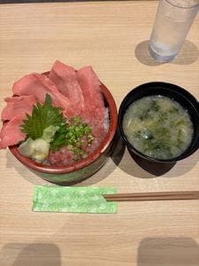 町鮨とろたく 上大岡店