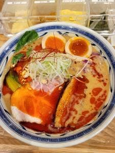 鶏そばと担々麺 一石二鶏