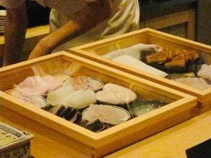 鮨 晄月