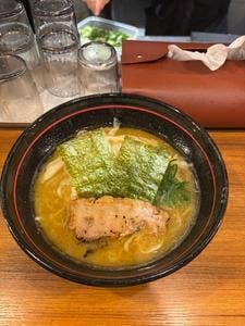 鶏白湯&煮干しラーメン ハレルヤ