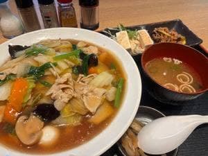 串焼&チャイニーズバル 八香閣