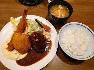 グリル ぶどう亭