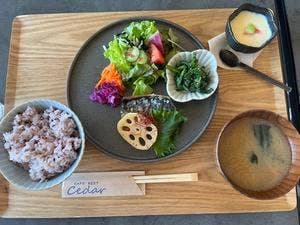 CAFE REST Cedar