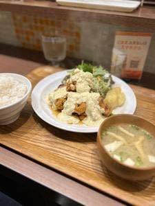 ボンバーキッチン 薬院本店