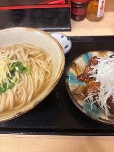 金月そば 那覇店