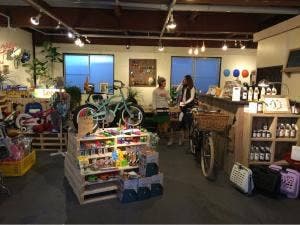 自転車カフェ NOiS 清澄白河店