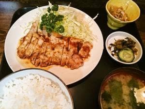 いづみや