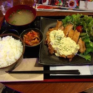 池袋 Hoteyes