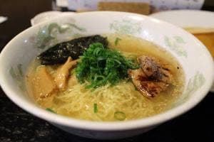 出世駅前店