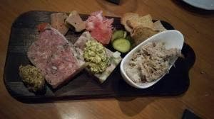 ビストロ アヴリル BISTRO AVRIL