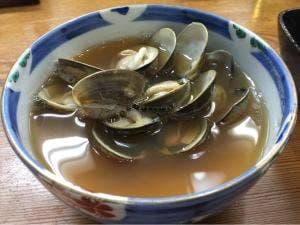 純
