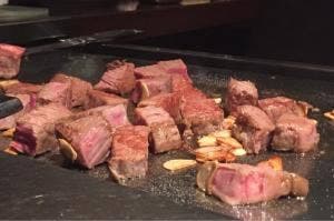 鉄板焼なかた