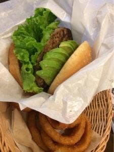 フレッシュネスバーガー マリタイムプラザ店