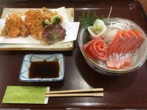 お食事処 渓流苑 溪流の里