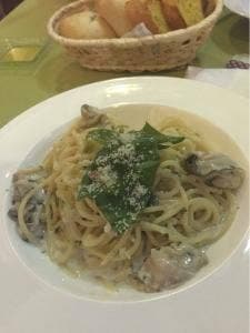 イタリアン・ ワイン専門店 WOW!