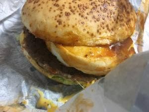 マクドナルド 真嘉比古島店