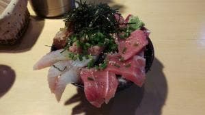 築地海鮮丼