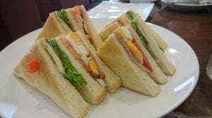 支留比亜 東海富木島店
