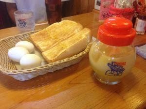 コメダ珈琲店 忠次店