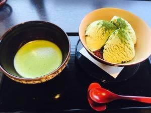 甘味処 漆の実