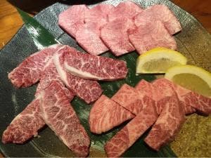 炭火焼肉 大