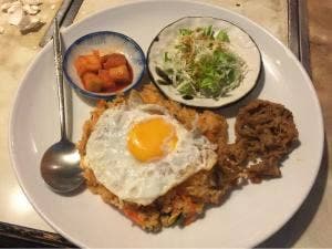 焼肉市場ホルモン館